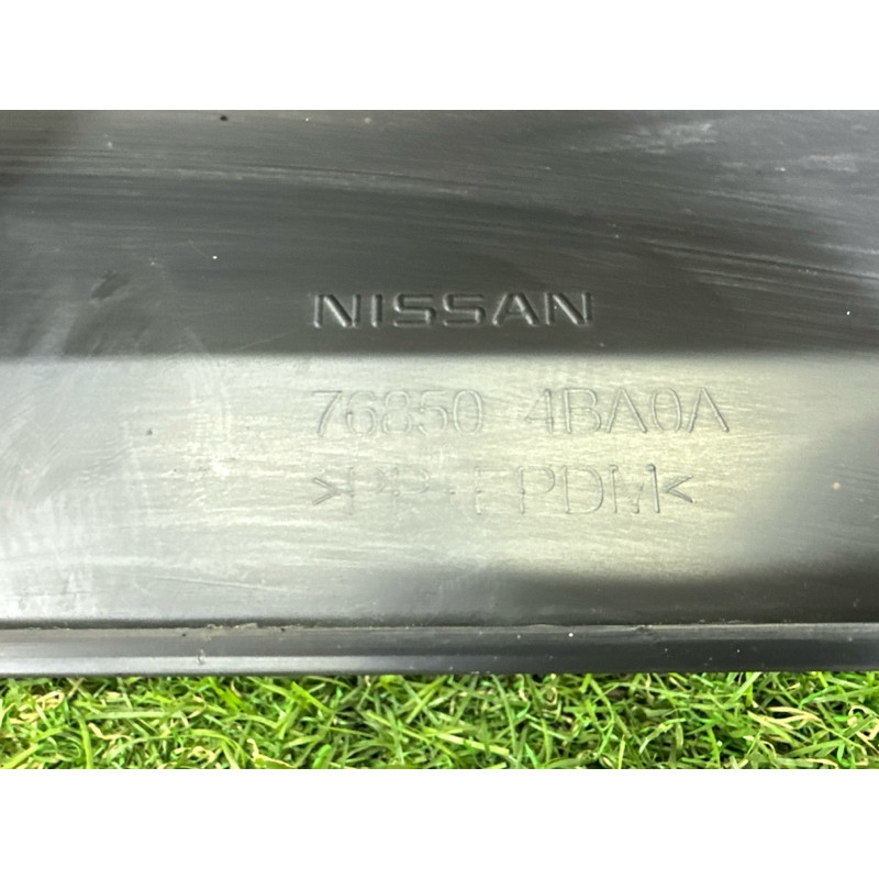 Накладка на порог (кузов и элементы) Nissan Rogue T32 2016 2.5 QR25DE 768504BA0A