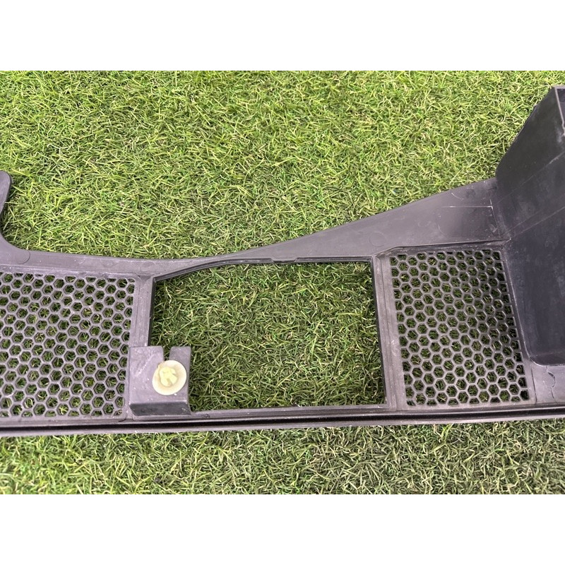 Жабо (кузов и элементы) AUDI A4 B8 2012 2.0 CAEB 8K1819447B01C