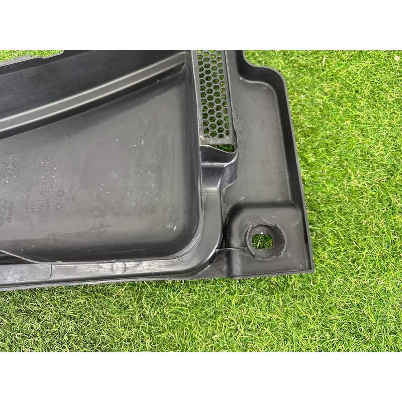 Жабо (кузов и элементы) AUDI A4 B8 2012 2.0 CAEB 8K1819447B01C