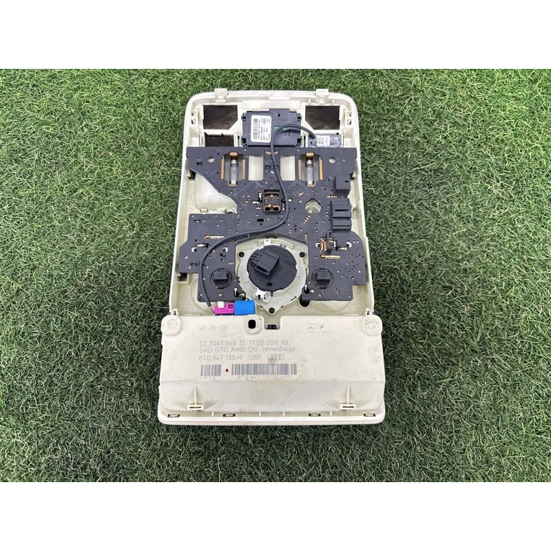 Плафон салона (салон) AUDI A4 B8 2012 2.0 CAEB 8T0947140U57