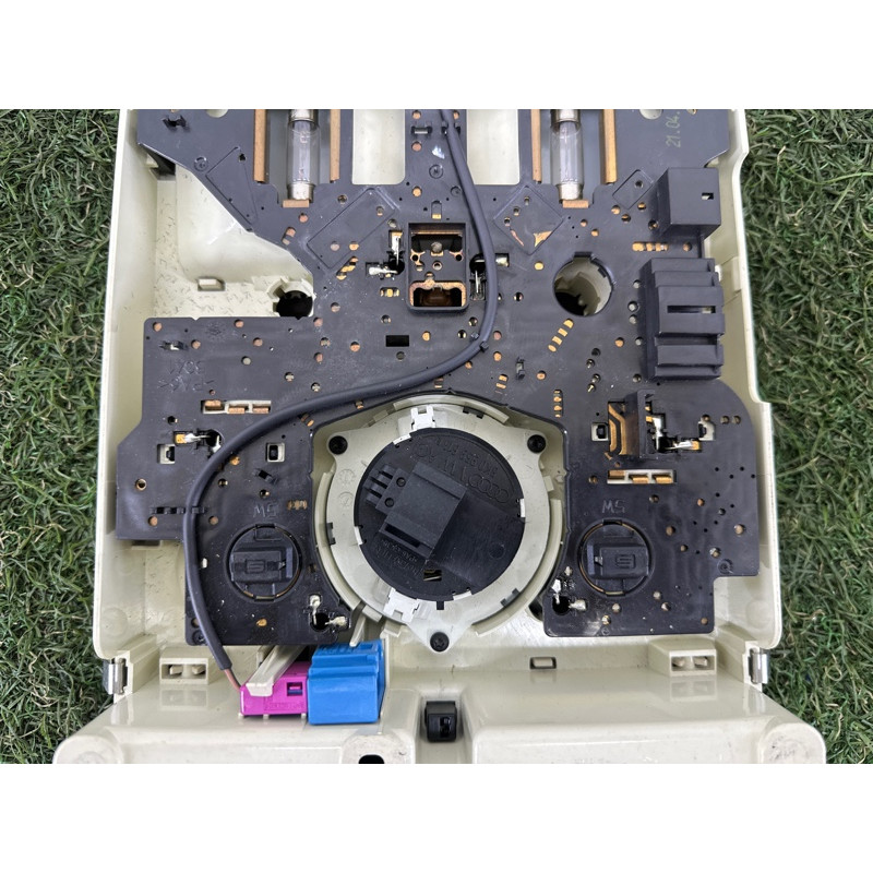 Плафон салона (салон) AUDI A4 B8 2012 2.0 CAEB 8T0947140U57