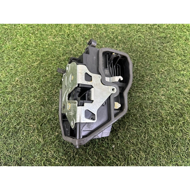 Замок дверей (кузов і елементи) BMW X5 E70 2011 3.0 N55B30 51217229458