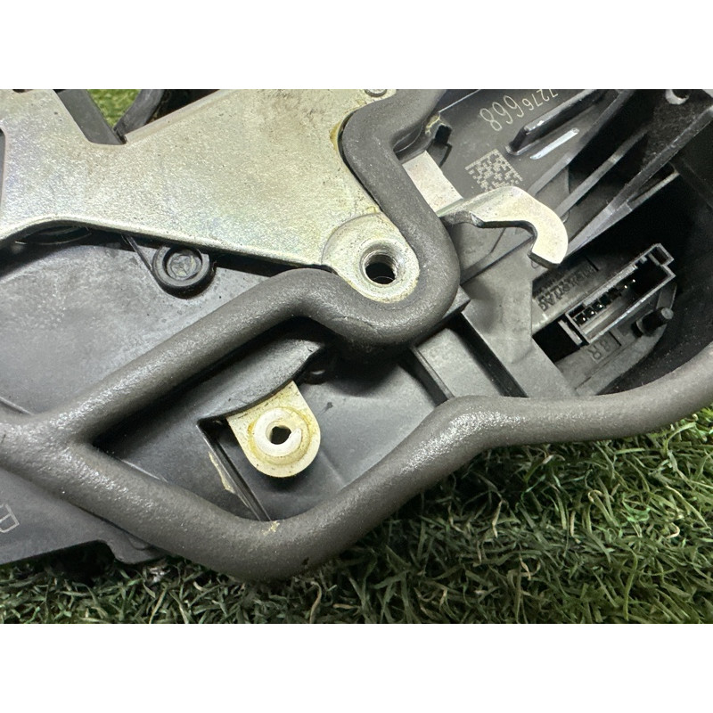 Замок дверей (кузов і елементи) BMW X5 E70 2011 3.0 N55B30 51217229458
