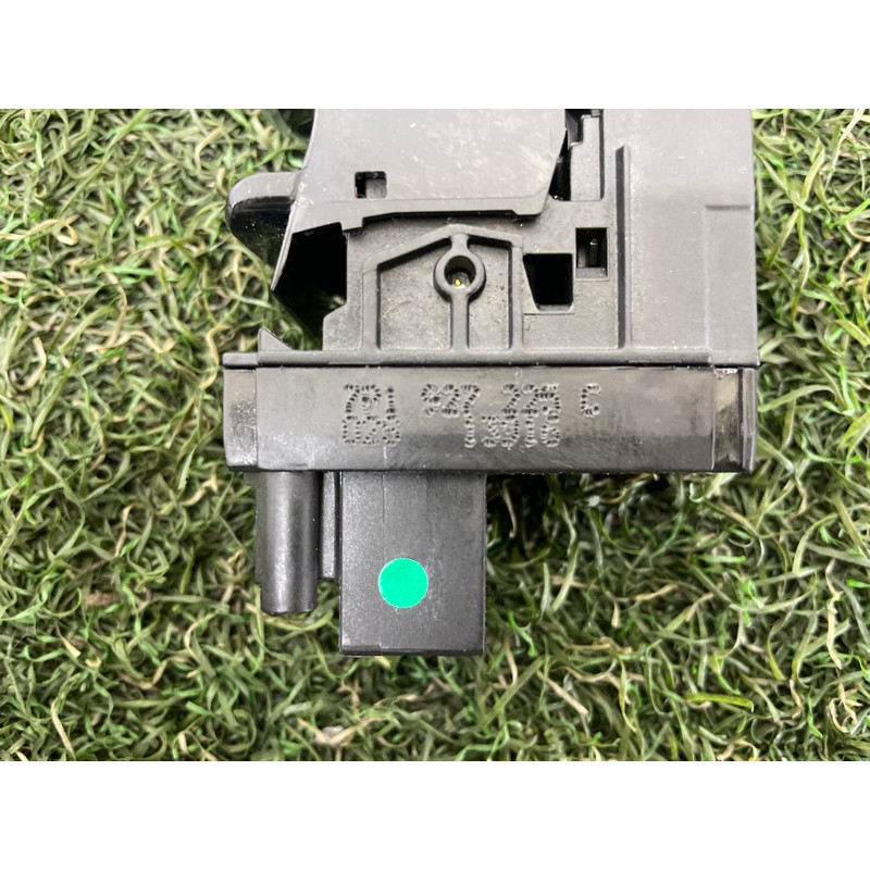 Кнопка стояночного тормоза (электрика / кнопки) Volkswagen Touareg NF 2015 3.6 CGRA 7P1927225CZJU