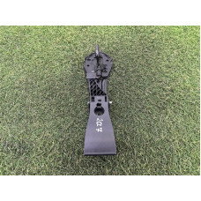 Замок капота