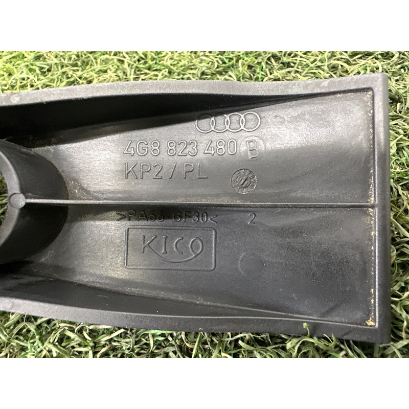 Замок капота (кузов и элементы) AUDI A7 4G 2012 3.0 CGXB 4G8823480B