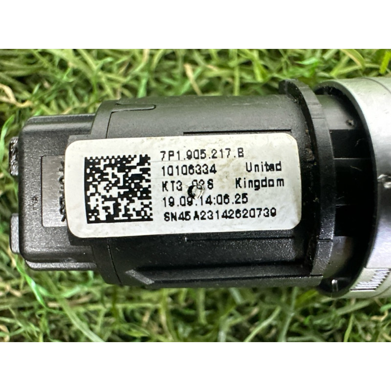 Кнопка Start Stop (электрика / кнопки) Volkswagen Touareg NF 2015 3.6 CGRA 7P1905217B3Q7