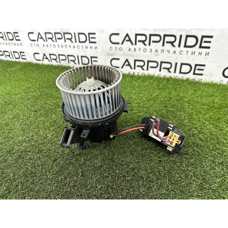 Мотор печки (отопление и кондиционирование) AUDI A4 B8 2012 2.0 CAEB 8K1820021C