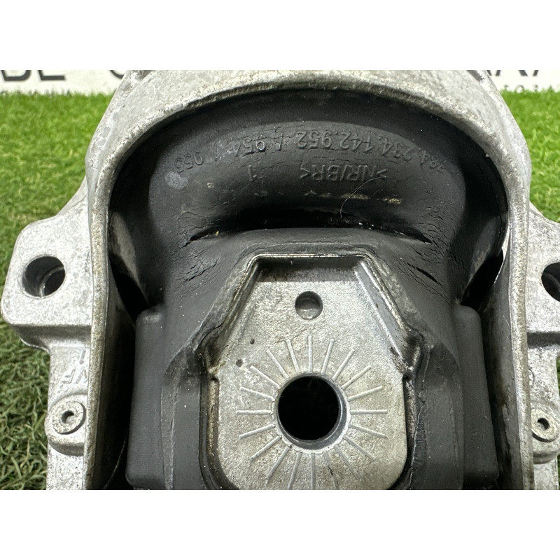 Подушка двигателя (двигатель и элементы) AUDI A4 B8 2012 2.0 CAEB 8R0198381C