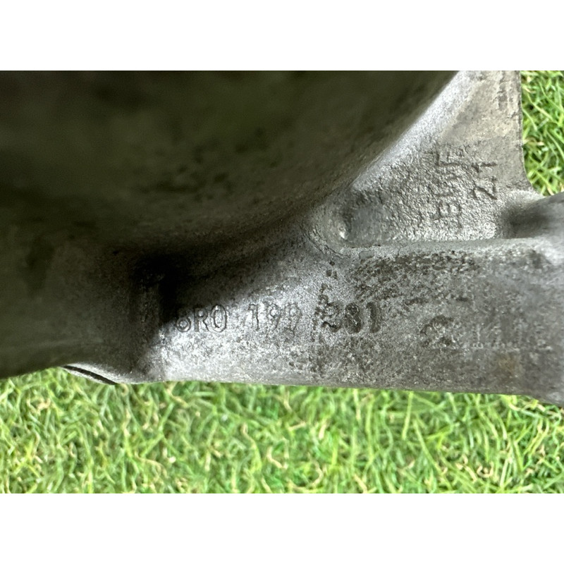 Подушка двигателя (двигатель и элементы) AUDI A4 B8 2012 2.0 CAEB 8R0198381C