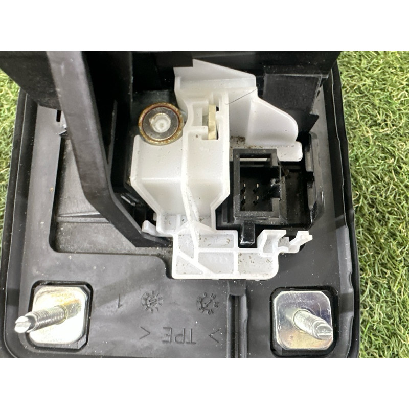 Селектор АКПП (трансмиссия) AUDI A4 B8 2012 2.0 CAEB 8K1713105B