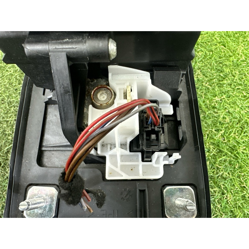 Селектор АКПП (трансмиссия) AUDI A4 B8 2012 2.0 CAEB 8K1713105B