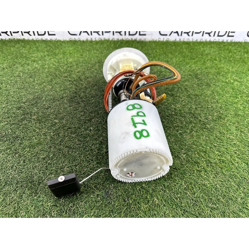 Топливный насос (топливная система) AUDI Q5 8R 2012 2.0 CAEB 8R0919051N001