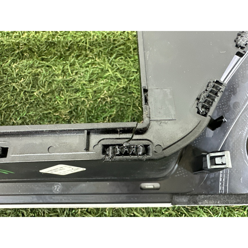 Декоративна накладка торпеди (салон) AUDI A4 B8 2012 2.0 CAEB 8K1857186GR66