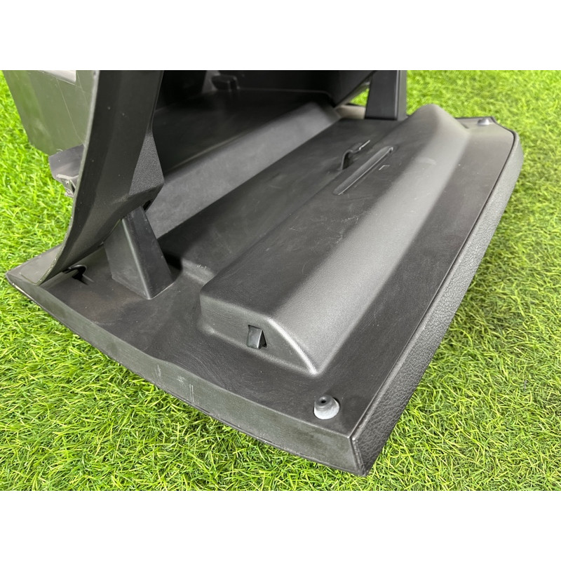 Бардачок (салон) FORD Focus MK3 2014 2.0 vpcm5xa06015baw