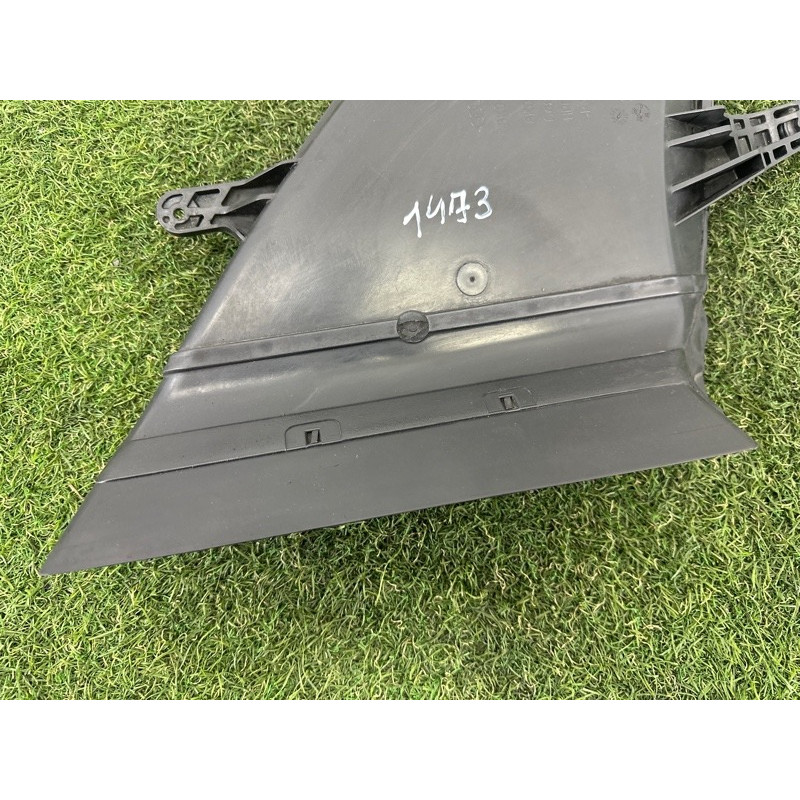 Воздухозаборник (впускная система) AUDI A4 B8 2012 2.0 CAEB 8K0129617