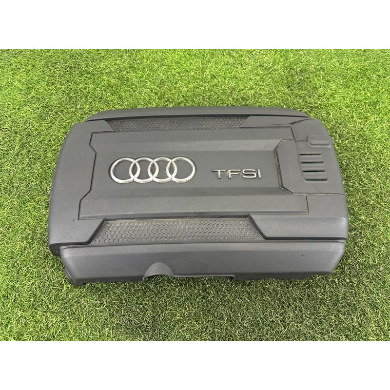 Декоративная крышка двигателя (двигатель и элементы) AUDI A3 8V 2015 1.8 CNSB 06K103925K