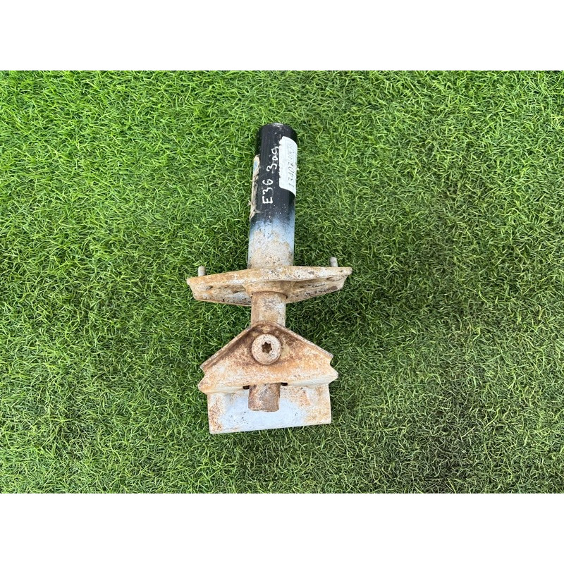 Кронштейн усилителя бампера (стекла и зеркала) BMW 3-series E36 51128119261