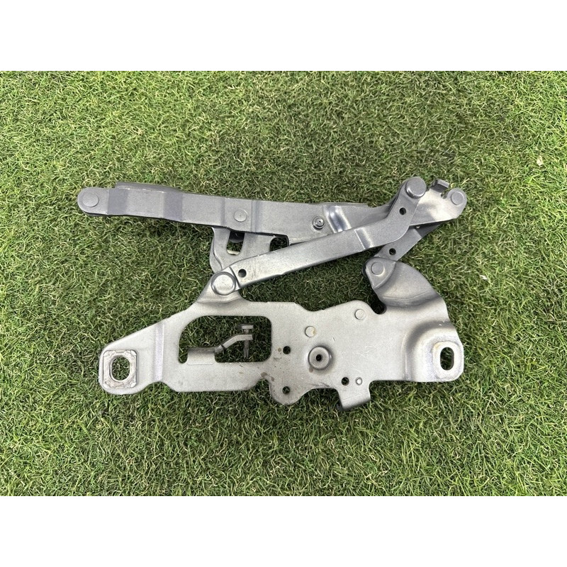 Петля капота (кузов і елементи) BMW 5-series F10 2015 2.0 N20 41007270883