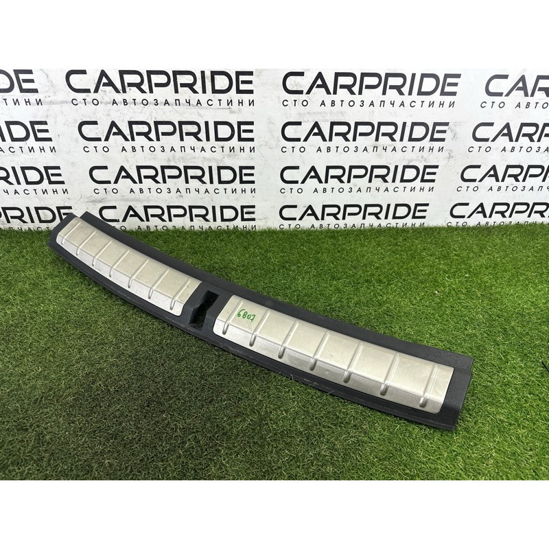 Накладка замка крышки багажника (салон) BMW X1 F48 2016 2.0 B46B20 51477413689