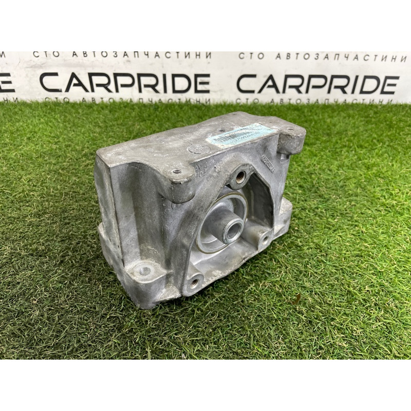 Кронштейн АКПП (трансмиссия) Jeep Grand Cherokee WK2 2020 3.6 68275992AA