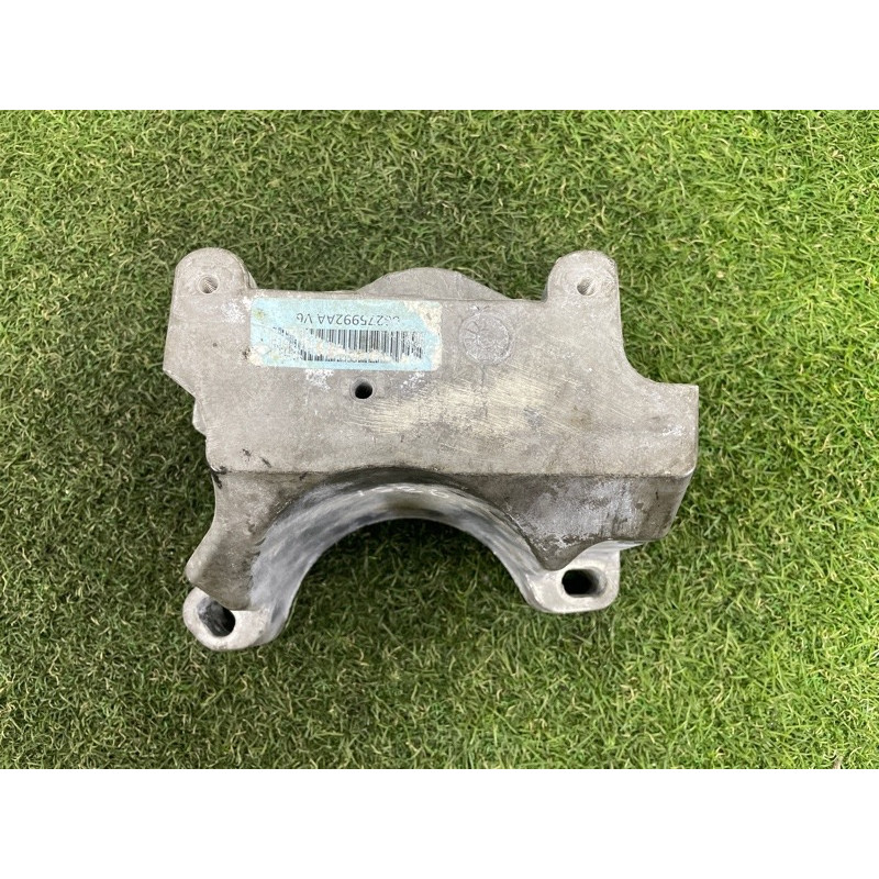 Кронштейн АКПП (трансмиссия) Jeep Grand Cherokee WK2 2020 3.6 68275992AA