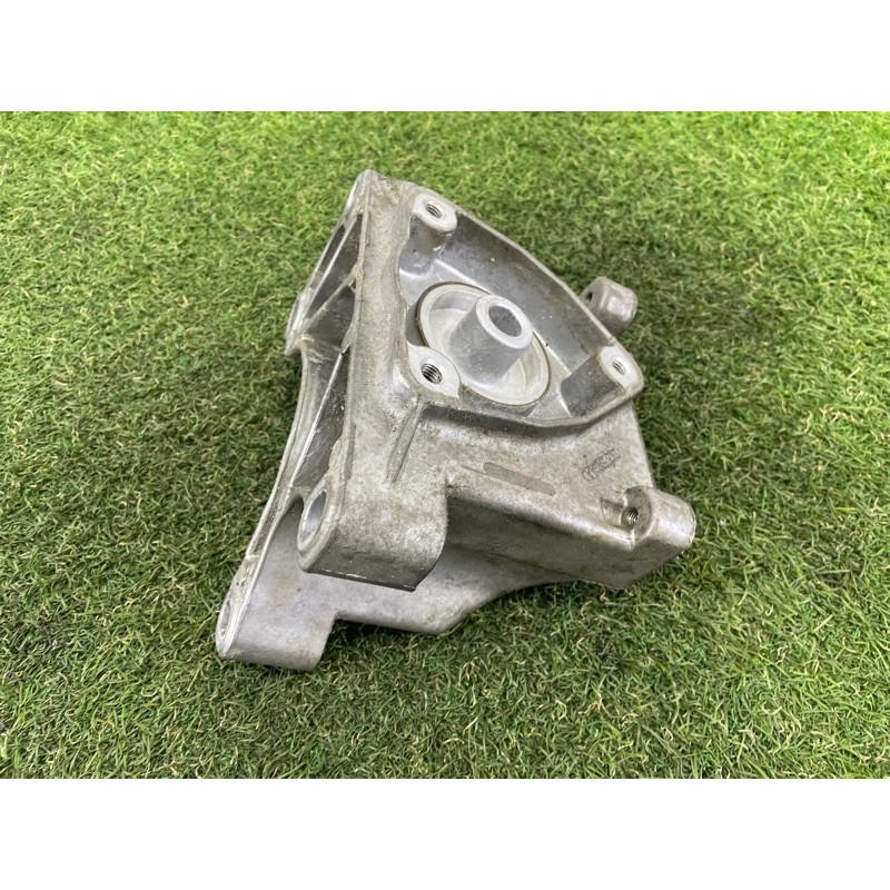 Кронштейн АКПП (трансмиссия) Jeep Grand Cherokee WK2 2017 3.6 68275992AA