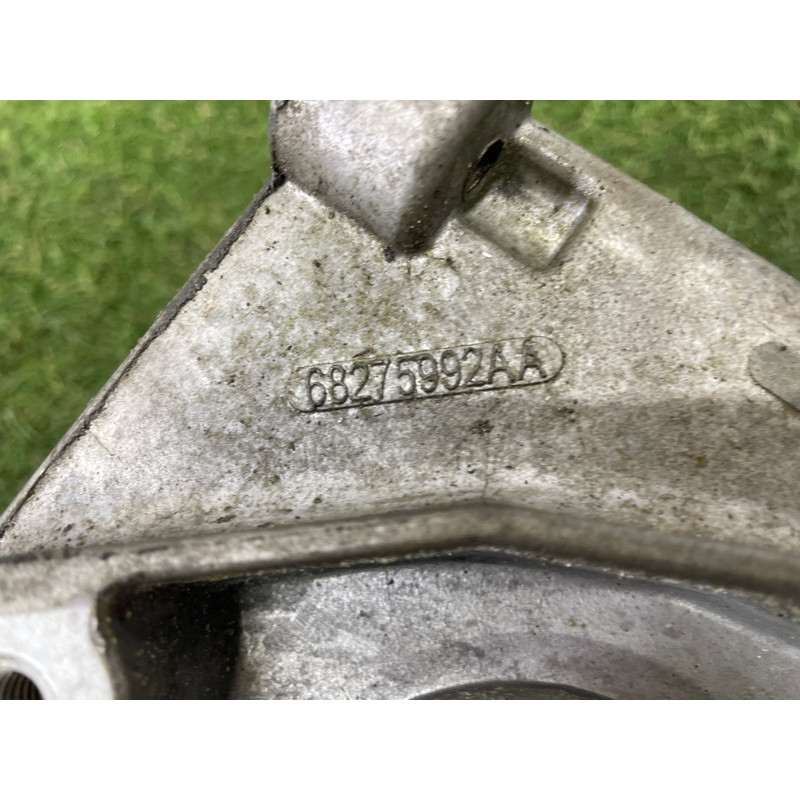 Кронштейн АКПП (трансмиссия) Jeep Grand Cherokee WK2 2017 3.6 68275992AA