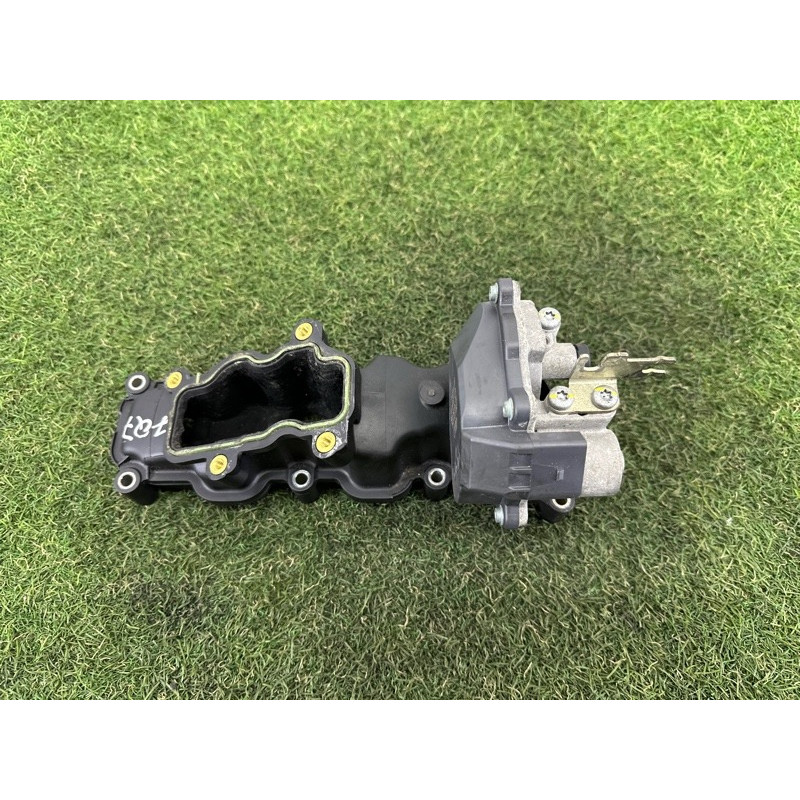 Впускний колектор (подача палива) AUDI Q7 4L 2011 3.0 CATA 059129712BK