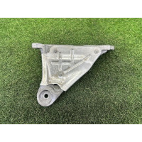 Кронштейн подушки двигателя