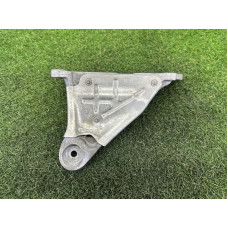 Кронштейн подушки двигателя