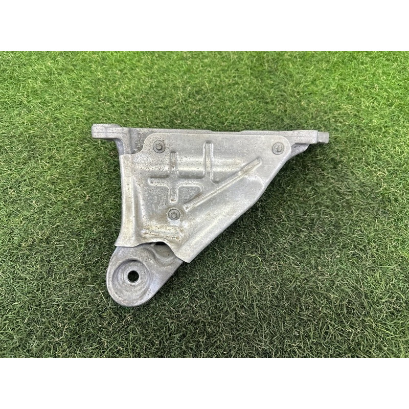 Кронштейн подушки двигателя (кронштейны двигателя) BMW X3 F25 2013 3.0 N55B30 22116784832