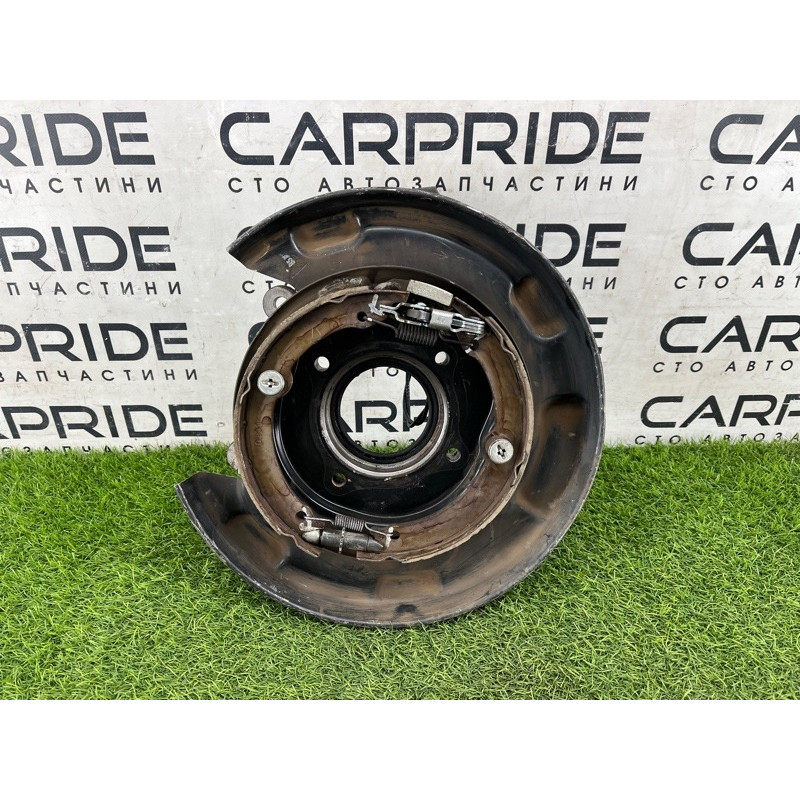 Цапфа подвески (подвеска) Toyota Sequoia XK60 423040C010