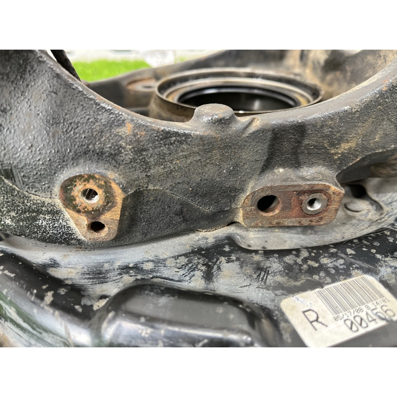 Цапфа подвески (подвеска) Toyota Sequoia XK60 423040C010