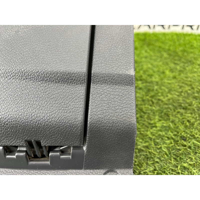 Бардачок (салон) Volkswagen Golf 1K 2004 2.0 BKD 1K1857290