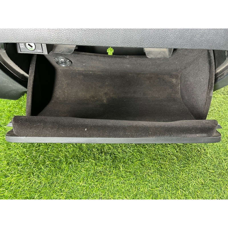 Бардачок (салон) Volkswagen Golf 1K 2004 2.0 BKD 1K1857290