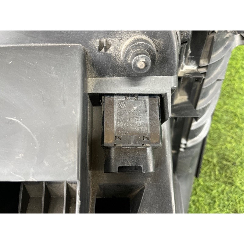 Бардачок (салон) Volkswagen Golf 1K 2004 2.0 BKD 1K1857290