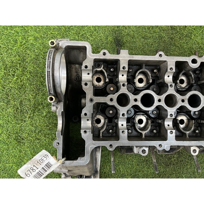 Головка блоку циліндрів (двигун та елементи) BMW 5-series E39 7785876