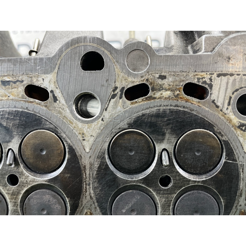 Головка блоку циліндрів (двигун та елементи) BMW 5-series E39 7785876