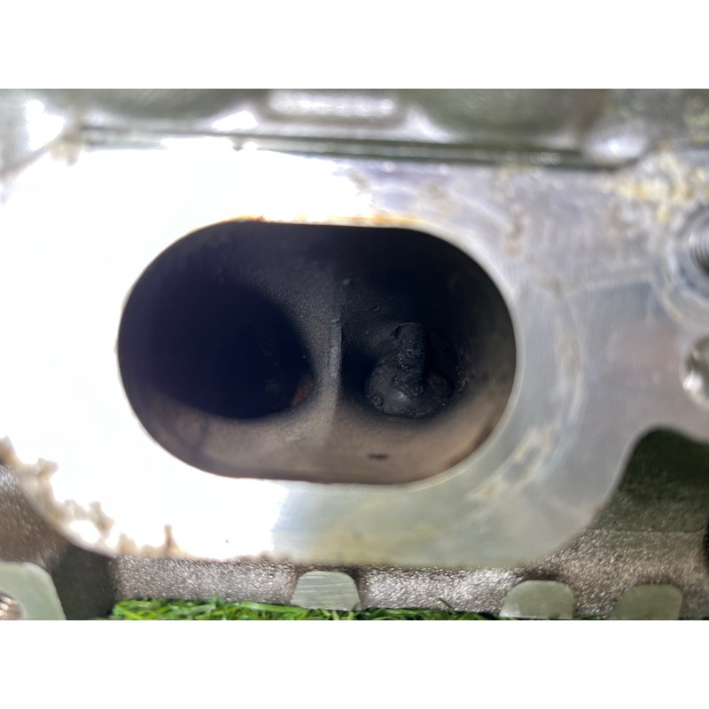 Головка блока цилиндров (двигатель и элементы) BMW 5-series F10 2013 N63B44 11127573933