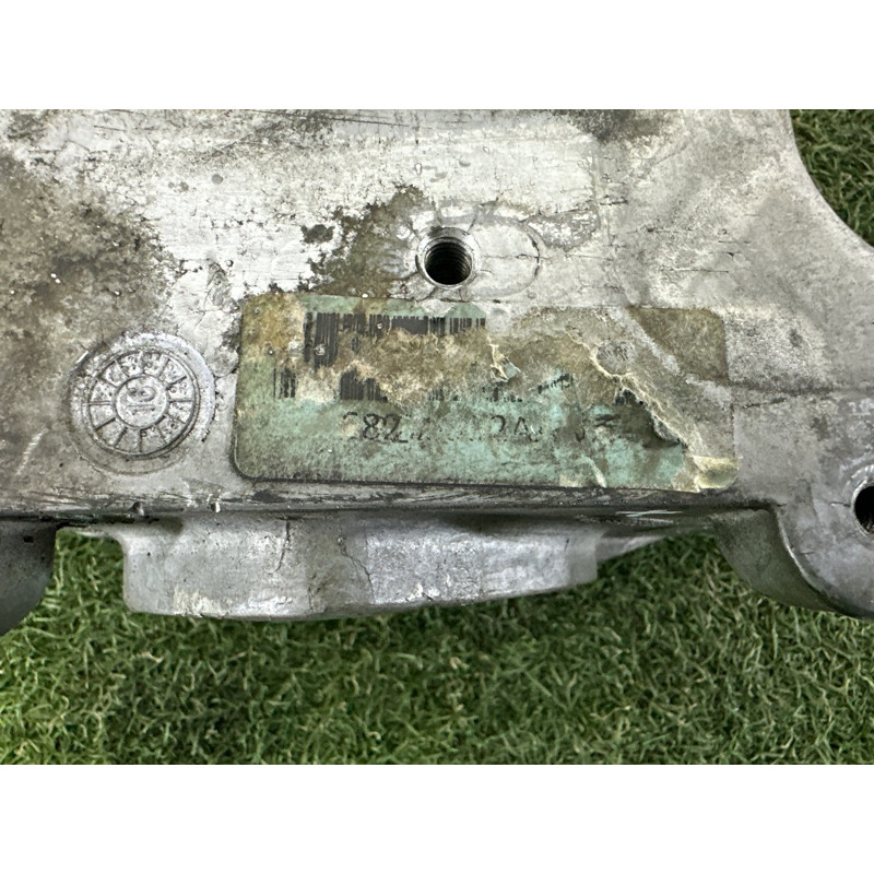 Кронштейн АКПП (трансмиссия) Jeep Grand Cherokee WK2 2017 68275992AA