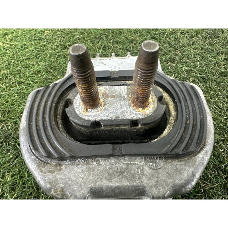 Подушка КПП (трансмиссия) Jeep Grand Cherokee WK2 2014 3.0 Diesel EXF 68103111AB