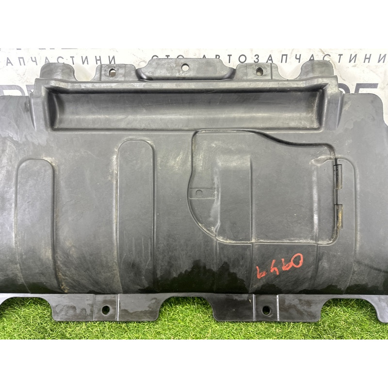 Защита двигателя (кузов и элементы) Jeep Grand Cherokee WK2 68091772AB