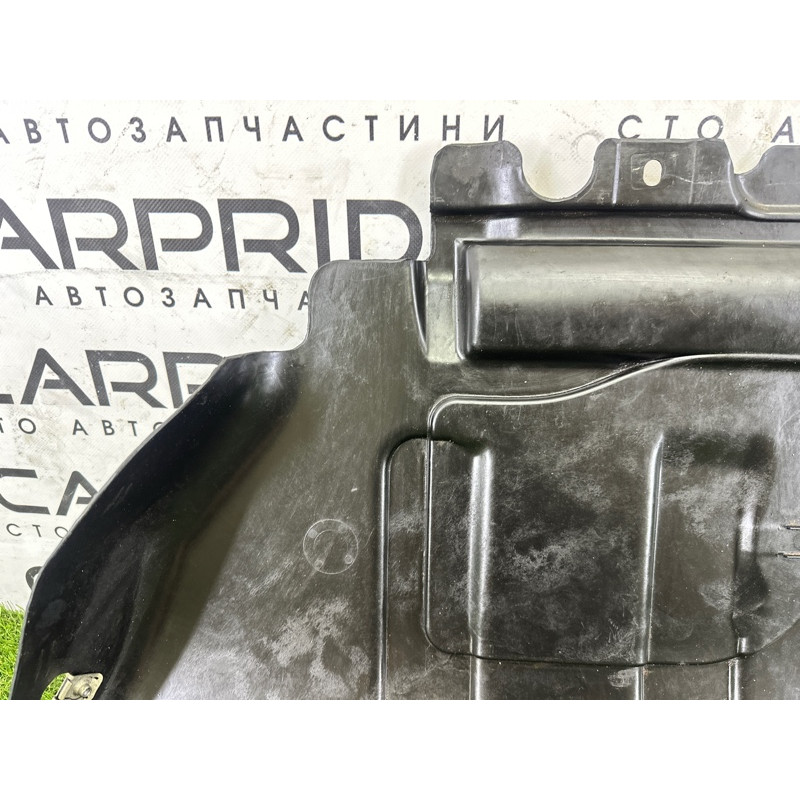 Защита двигателя (кузов и элементы) Jeep Grand Cherokee WK2 68091772AB