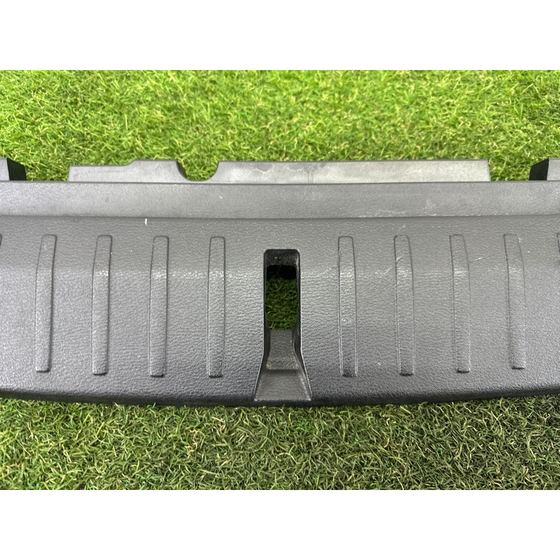 Накладка замка крышки багажника (салон) BMW X3 F25 2013 3.0 N55B30 51477222216