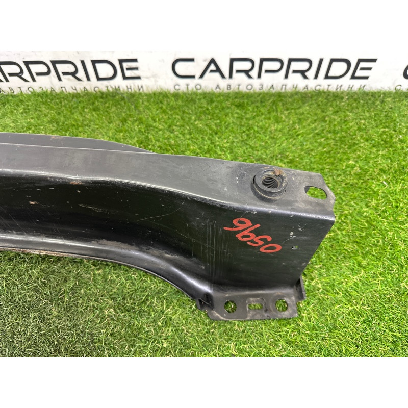 Усилитель бампера (наружные элементы кузова) Volkswagen Touareg NF 2012 3.6 CGRA 7P0807309