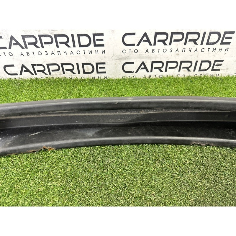 Усилитель бампера (наружные элементы кузова) Volkswagen Touareg NF 2012 3.6 CGRA 7P0807309