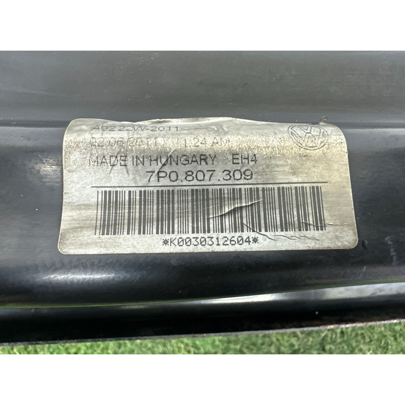 Усилитель бампера (наружные элементы кузова) Volkswagen Touareg NF 2012 3.6 CGRA 7P0807309