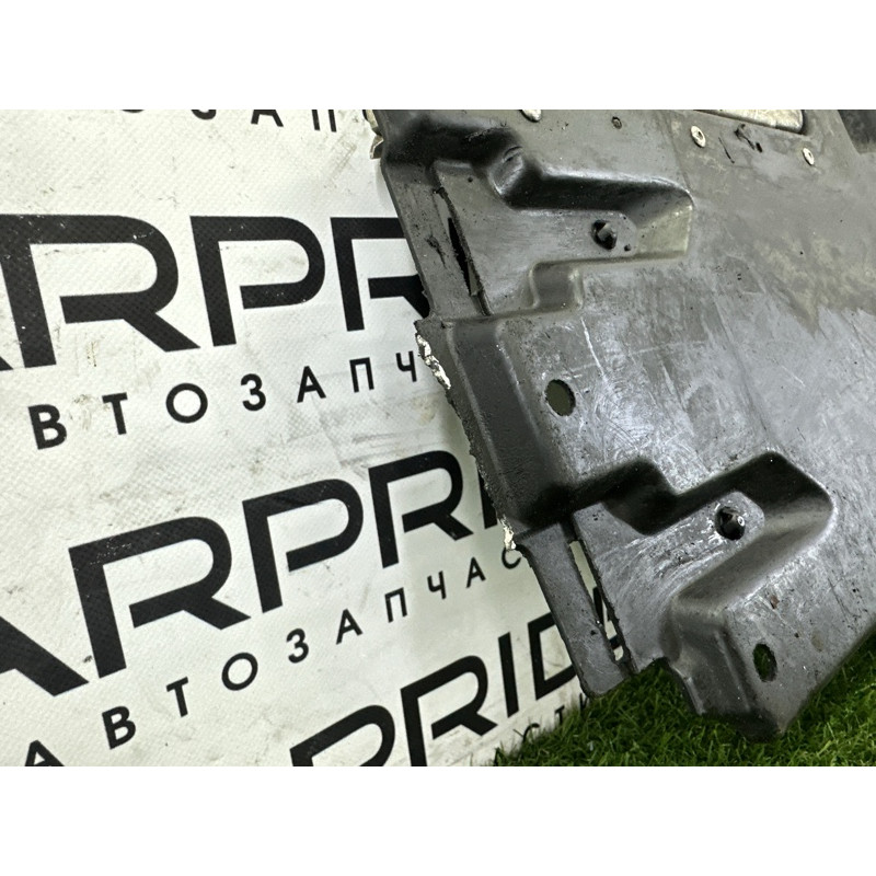 Захист днища (кузов і елементи) Volkswagen Touareg NF 2015 3.6 CGRA 7P6825231C
