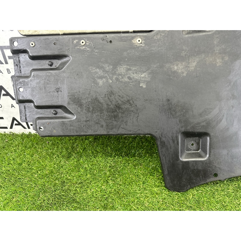 Захист днища (кузов і елементи) Volkswagen Touareg NF 2015 3.6 CGRA 7P6825231C